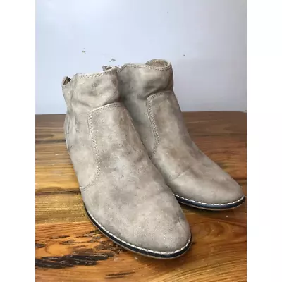 Madden Girl Womens Ankle Boots Booties Beige Heel Stacked Almond Toe Zip 8.5 M • $3.94