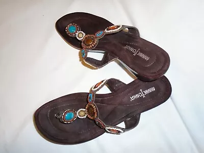 Womens Minnetonka Slip On Thong Sandals Shoes Brown Jeweled SZ 9/10 Leather • $15