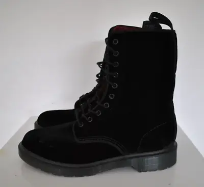 Black 10-hole Classic 1490 Women Lace Up AVERY Velvet Boots Size UK 7 Dr Martens • £70