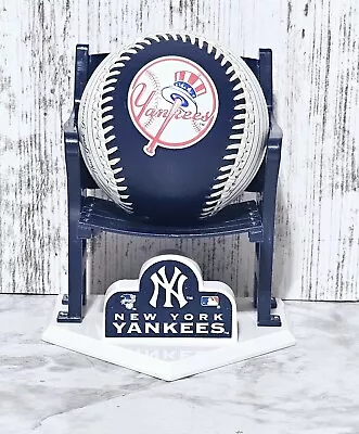 New York Yankees Stadium Favorites Mini Seat And Full Color Logo Baseball 2006 • $29.95