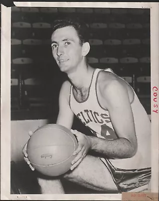 Bob Cousy Vintage 1950s Boston Celtics Team Issued Photograph Rare • $51