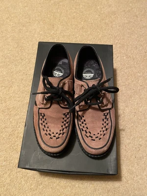 £60 • Buy Underground Wulfrun Pale Pink Suede Creeper Size 4
