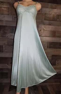 VTg. Olga Full Length Silky Nylon Full Sweep Nightgown Mint Green Sz 34 #92017 • $34.50