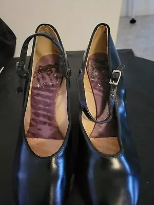 LA MENDOLA WOMENS BLACK LEATHER TAP SHOES  (2  Heels)SZ 7M BRACED. NEED INSOLES  • $20