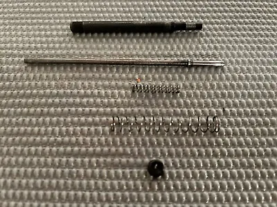 Smith & Wesson Model 27-2 357 Magnum Cylinder Center Extractor Rod & Spring • $46