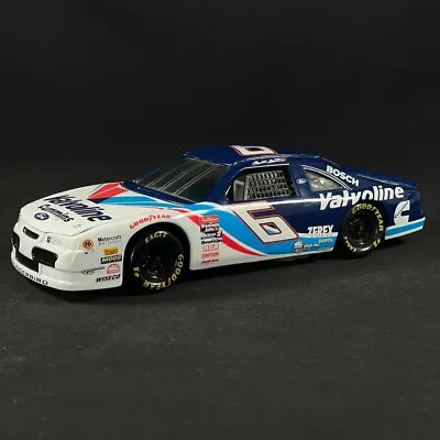 REVELL NASCAR #6 Mark Martin Valvoline Cummins 1997 Ford Thunderbird 1/24 • $19.95