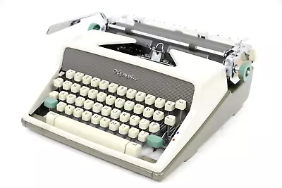 Rare Senatorial Cubic Font Olympia SM7 DeLuxe Portable Typewriter 1962 W/Case • £475.07