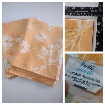 Vintage Set Of 2 Pillowcases Standard Daisies Orange 20x26 Pacific Made In USA • $18.99
