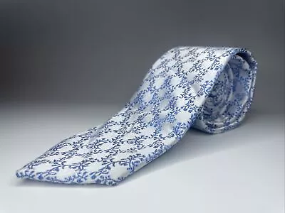 Van Heusen Tie / Silver Blue Floral / 57in Length & 2.75in Width • $10.29