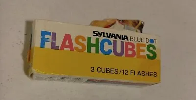 $9.99 • Buy SYLVANIA BLUE DOT FLASHCUBES For Kodak Instamatic Or Other Flash Cube NOS
