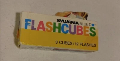 $9.99 • Buy SYLVANIA BLUE DOT FLASHCUBES For Kodak Instamatic Or Other Flash Cube NOS