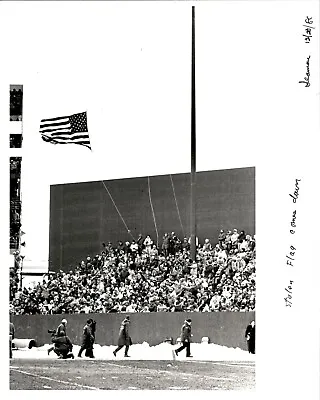 LG994 1981 Orig William Seaman Photo METROPOLITAN STADIUM LAST GAME FLAG STOLEN • $20