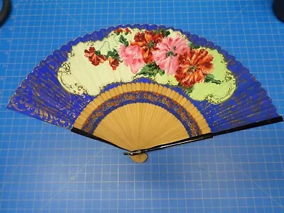 Vintage Folding Hand Fan Floral  PRISTINE CONDITION - Japan 18  • $24.99