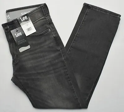 Lee #11331 NEW Men's Slim Straight Active Stretch Motion Flex Waistband Jeans • $27.99