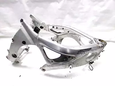 99 00 01 02 Yamaha Yzf R6 Yzfr6 Main Frame Chassis Straight Salv/t. • $249.99