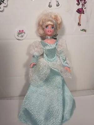 $8 • Buy DISNEY 6.5  Cinderella Vintage Doll Mini Blue Dress Princess Figure 