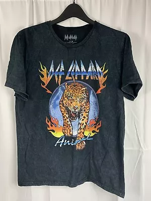 DEF LEPPARD-  Graphic Leopard  Men T-Shirt Short Sleeves Black Large • $14.99