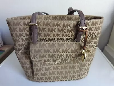 Michael Kors Signature Jet Set Pocket Handbag New W/ Tag • $50