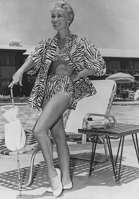 Portrait Actress Jane Powell Wearing Two Piece Swimsuit & Matching J- Old Photo • £5.27