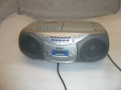 Vintage Sony Cassette Radio CD Mega Bass Boom Box Cfd-s26 • $19.99