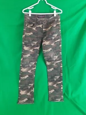 VICTORIOUS Size 30x30 Men’s Camouflage Jeans • $9.74