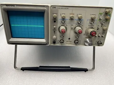 TEKTRONIX 2215A 2 CHANNEL 60 MHz ANALOG OSCILLOSCOPE • $80