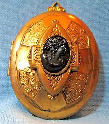 Antique Victorian Black CAMEO MOURNING LOCKET Pendant ~ Stunning And Elegant • $74.77