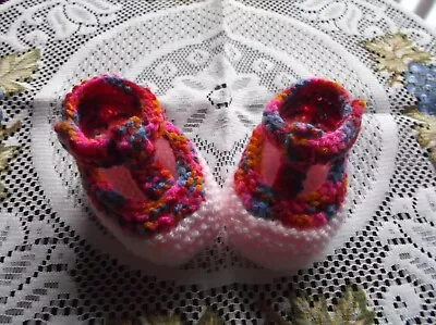 Hand Knitted  Baby Shoes / Booties 0-3 Months • £2.30