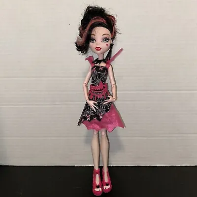 Monster High Frights Camera Action Black Carpet Draculaura Doll 2008 Mattel • $19.99