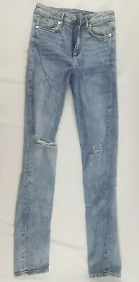 H&M &Denim Women's Size 26/32 Blue Light Wash High Waist Skinny Jeans • $10