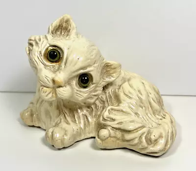 1975 Universal Statuary White Persian Cat Green Eyes Inquisitive Pose • $29.99