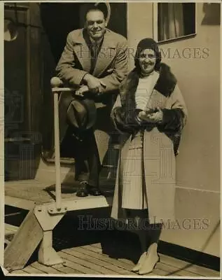 1930 Press Photo James And Mrs. Bird Arrive On Matson Liner To Visit Airports • $12.99