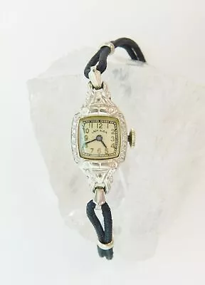 VNTG Lady Elgin 14K White Gold Diamond Accent Case 19 Jewels Watch 10.1g • $23.50