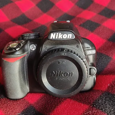 Nikon D3100 DSLR Camera 14.2MP - Fully Working - 2 Batteries + Charger • £100