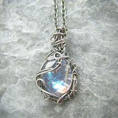 £4.49 • Buy Moonstone Style Crystal Quartz Wrapped Leaf Pendant & Necklace