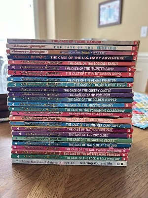 Lot Of 25 Mary-Kate And Ashley Olsen Books • $50