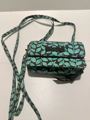 Vera Bradley Purse/Wallet With Removable Strap And Key Chain • $0.99