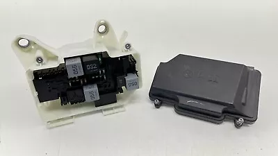 15-18 Mercedes-benz C63s W205 Right Rear Engine Bay Fuse Relay Junction Box Oem • $59.99