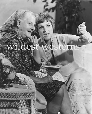 Rare JULIE ANDREWS & Baroness Maria Von Trapp PHOTO Sound Of Music CANDID • $29.95