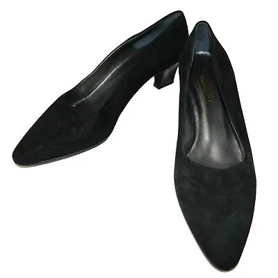 Ellen Tracy 2  Heel Black Suede Shoes Pumps 9M Classic Comfortable Made In Italy • $24.99