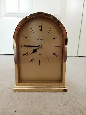 Vintage Howard Miller 8  Japan Brass Mantle Shelf Desk Quartz Clock Arch • $0.99