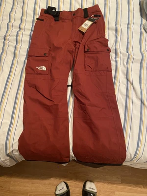 $149.99 • Buy $169 The North Face Slashback Cargo Snow Ski Pants Men's Cordovan Size S Maroon