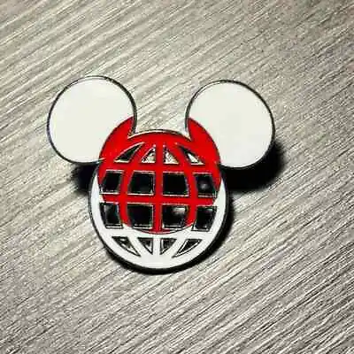 Disney Trading Pin 116978 Mickey Icon Flag Lattice - Canada • $10