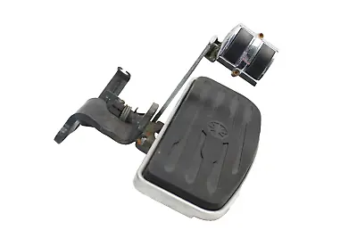 2005 Yamaha V Star 1100 Xvs1100a Classic Right Floorboard Pedal & Mount • $78.22