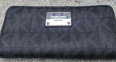 Michael Kors Black Patent Leather MK Logo Embossed Full Zip Around Wallet • $45