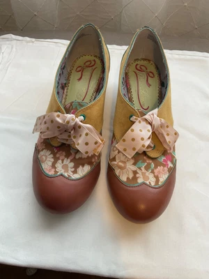 $30 • Buy Vintage Victorian Shoes With Grosgrain Bow “Poetic License London” Size 39.5