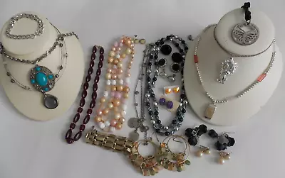 Lot Of Vintage/Now Jewelry Necklaces Bracelets Earrings Some Signed #LT111 • $3.99