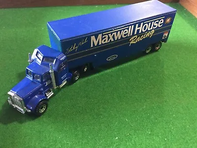 Matchbox Nascar Maxwell House Sterling Martin Truck And Trailer  • $40