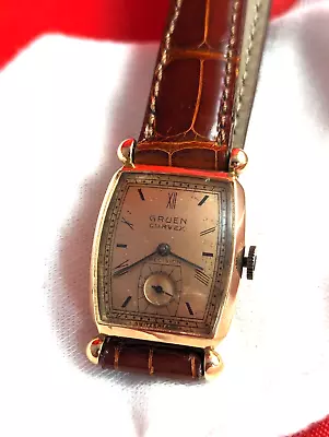 Vintage Curvex Gruen 14kt Gold Watch • $425