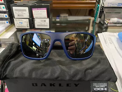 Oakley SI Drop Point Armed Forces Collection - US NAVY OO9367 - Discontinued • $175